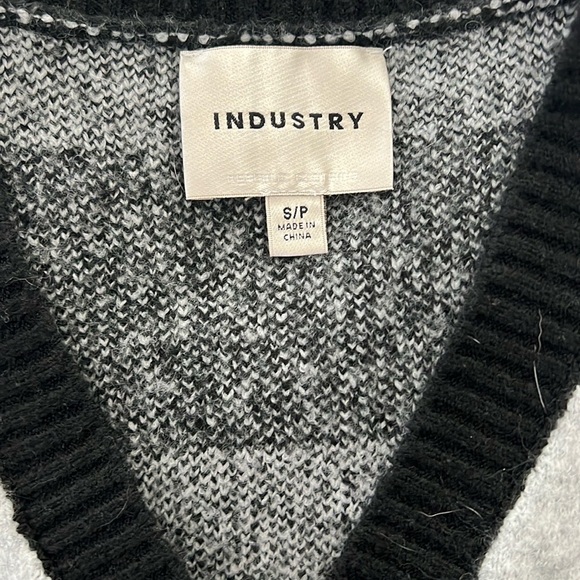 Industry Republic Chunky Sweater - Picture 2 of 3